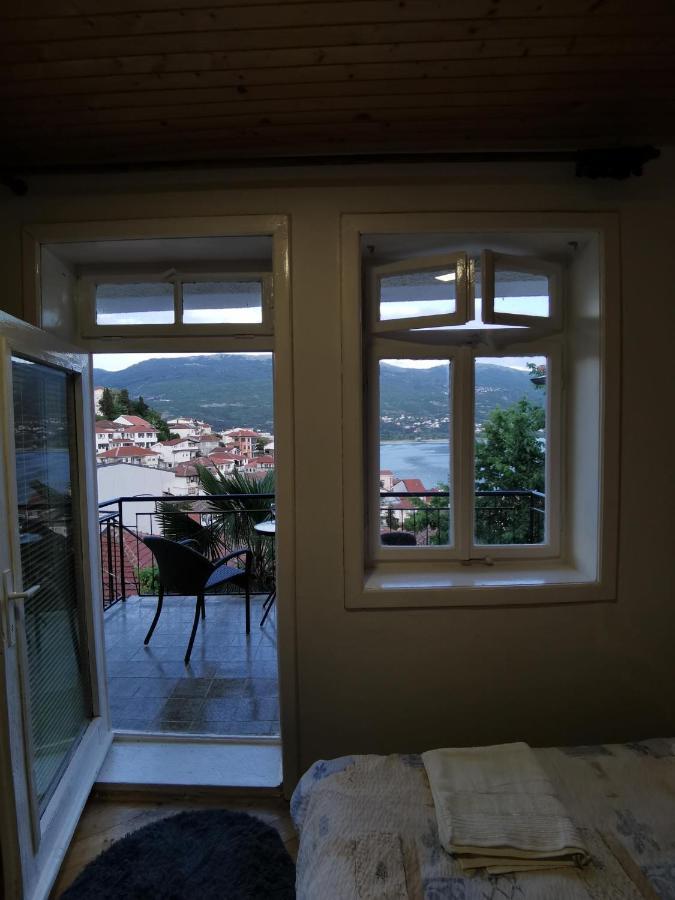 Apartments Veronika 奥赫里德 外观 照片
