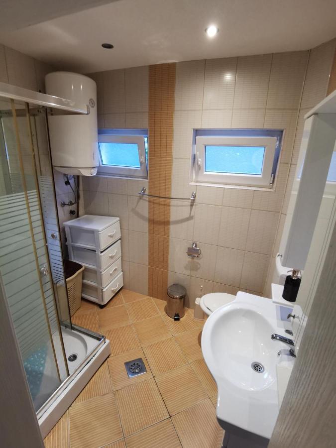 Apartments Veronika 奥赫里德 外观 照片